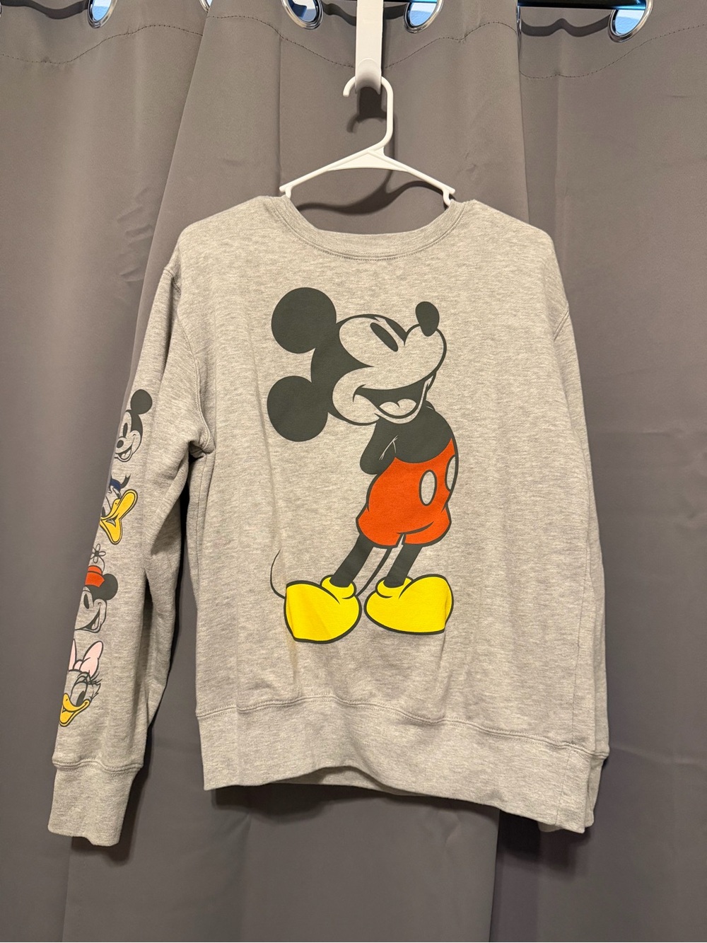 Women’s Disney Mickey Mouse And Friends Graphic Sweatshirt